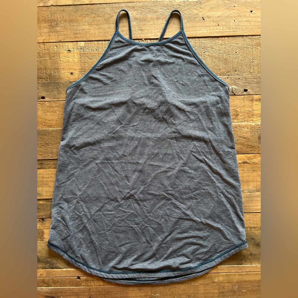 Lululemon high neck tank top